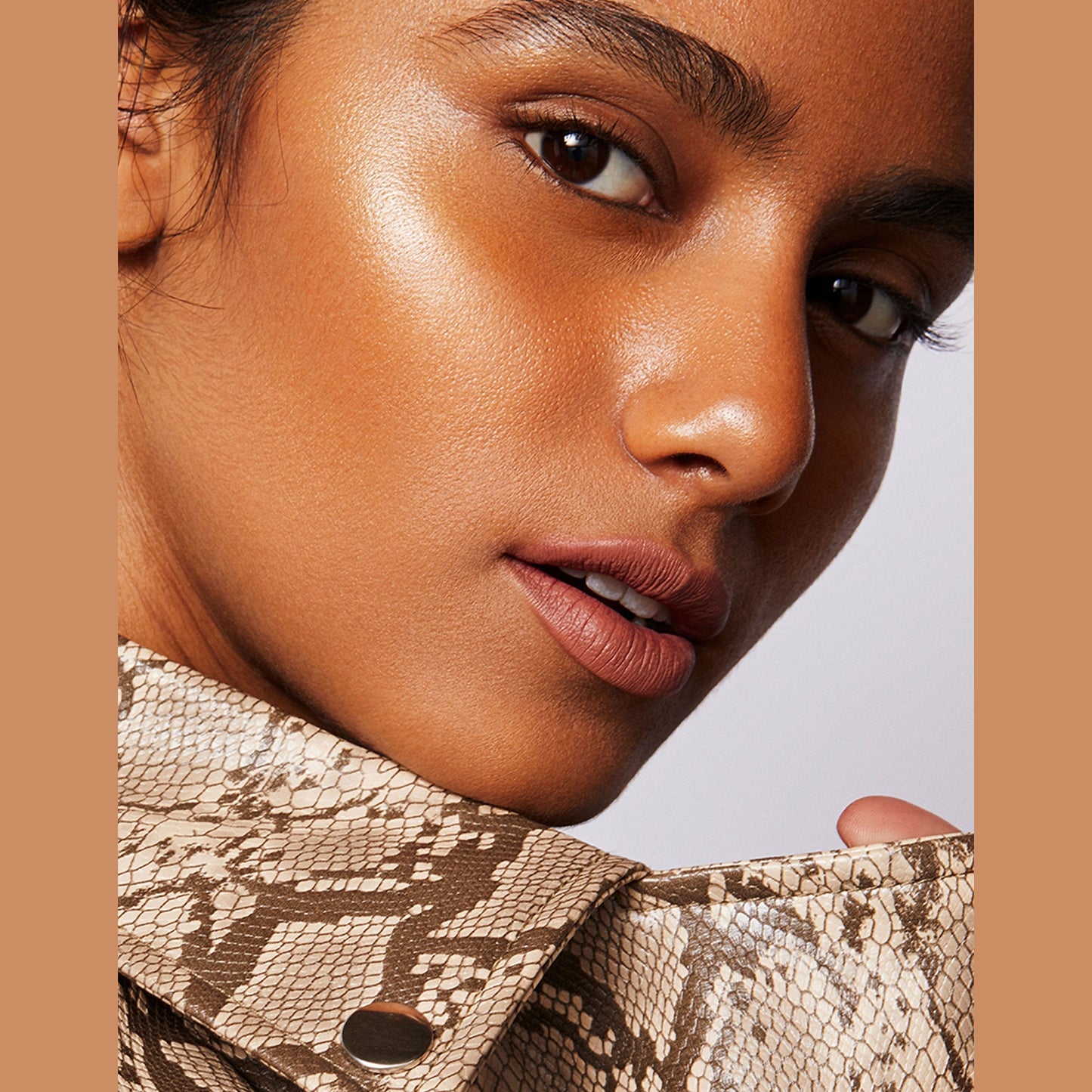 Double Take Contour Stick