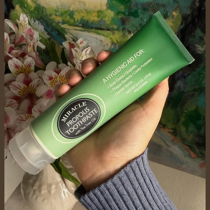 Two Pack of Natural Toothpaste Containing Propolis and Tea Tree Oil