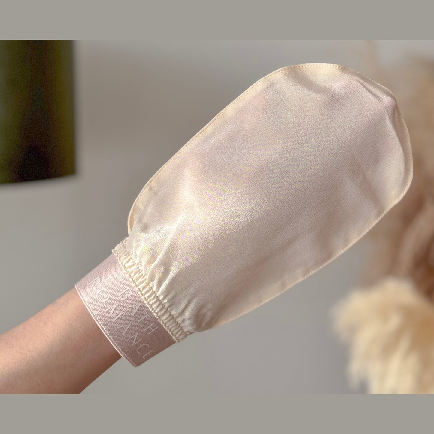 exfoliating silk bath glove