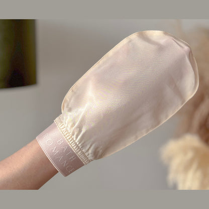 exfoliating silk bath glove