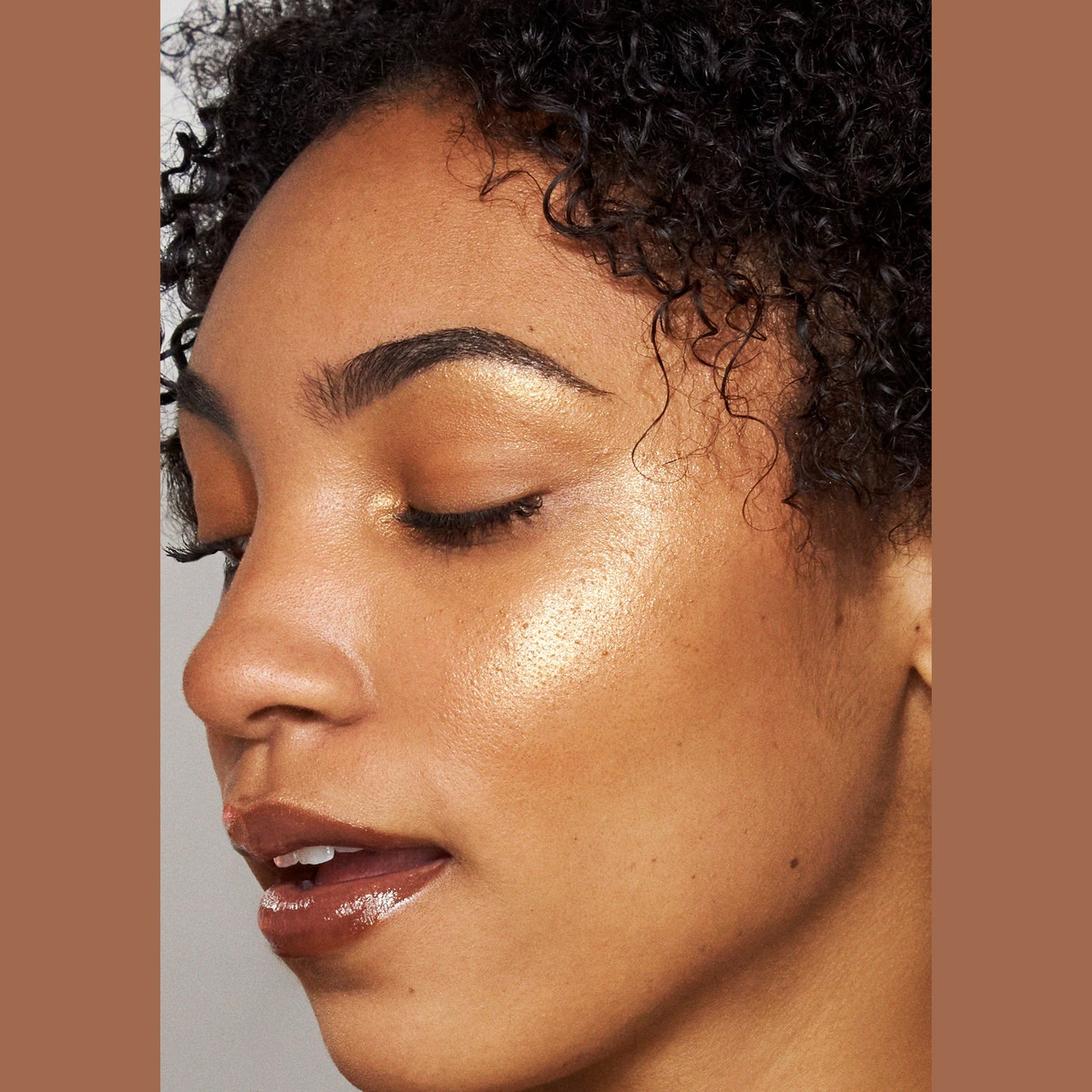 Double Take Skin Perfecting Highlighter