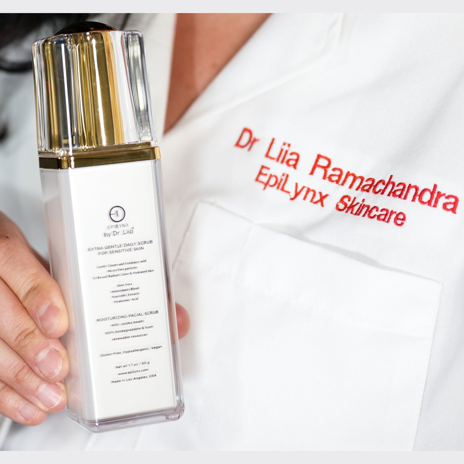 Gentle Daily Scrub Cleanser For Sensitive Skin