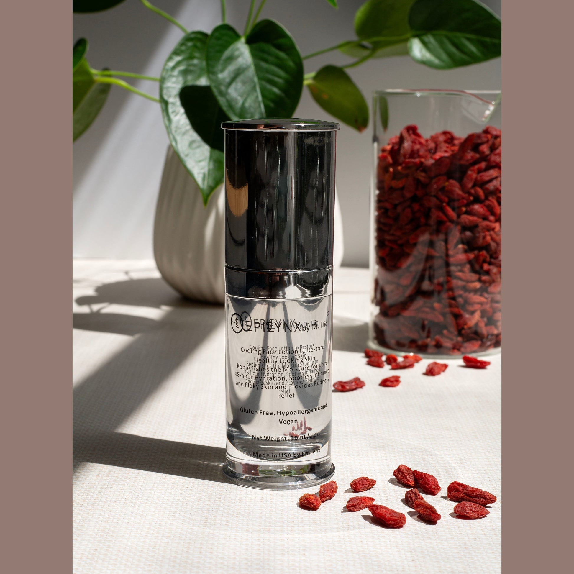 Face Moisturizer for Sensitive and Dry Skin - Lightweight