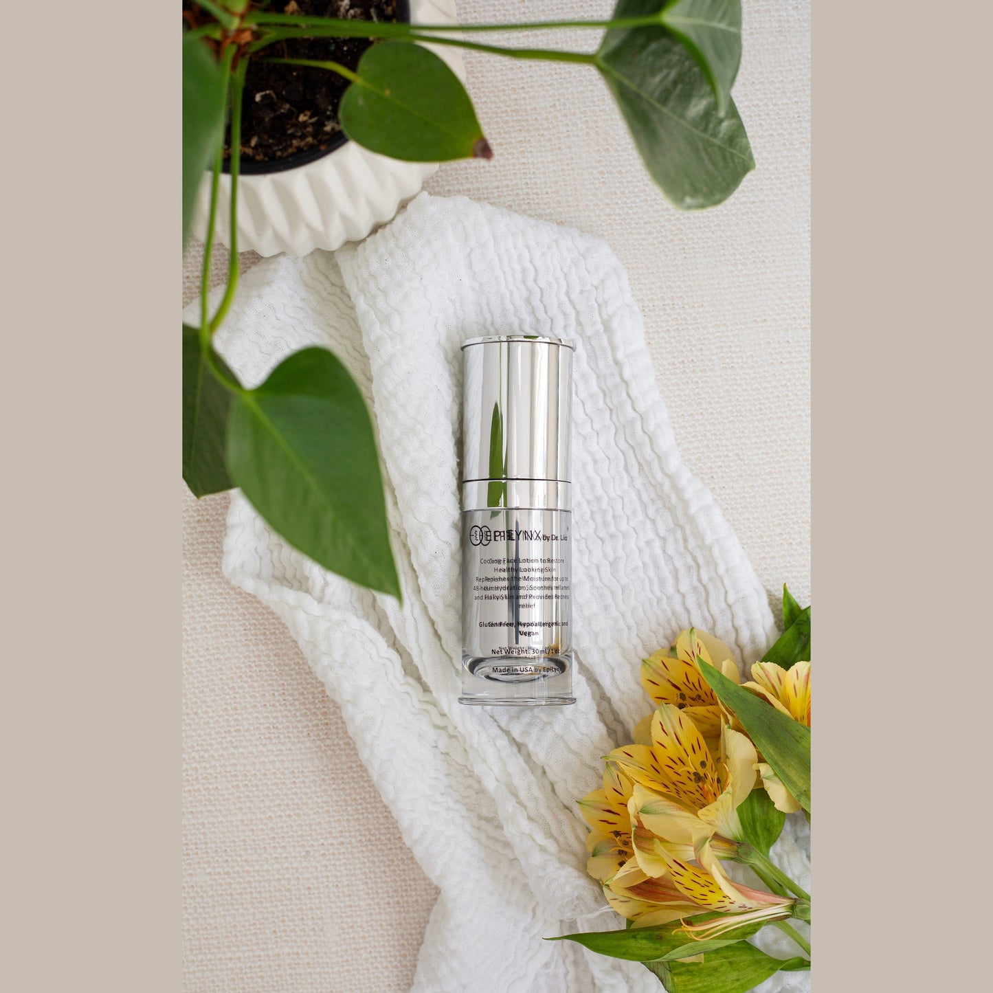 Face Moisturizer for Sensitive and Dry Skin - Lightweight