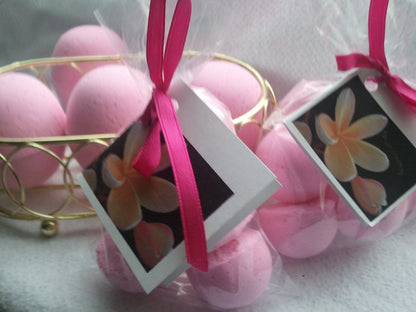 14 bath bombs in Plumeria fragrance, gift bag bath fizzies, great for dry skin, shea, cocoa, 7 ultra rich oils