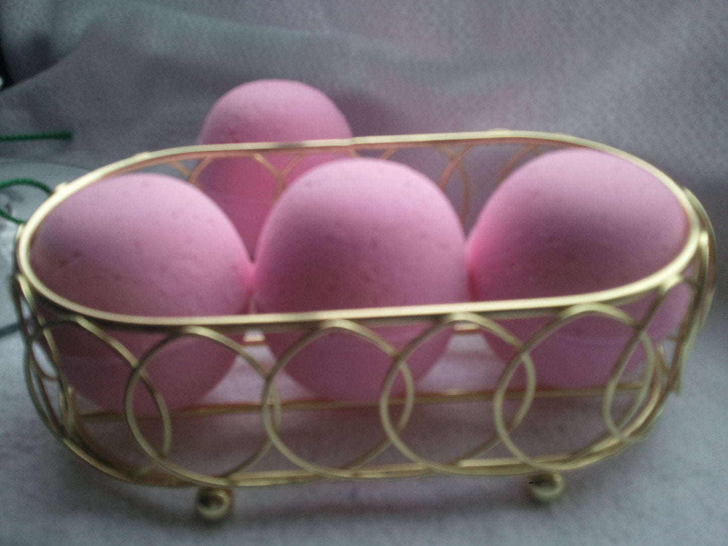 14 bath bombs in Plumeria fragrance, gift bag bath fizzies, great for dry skin, shea, cocoa, 7 ultra rich oils