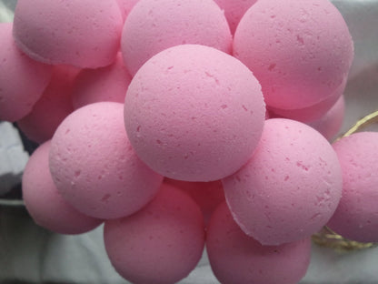 14 bath bombs in Plumeria fragrance, gift bag bath fizzies, great for dry skin, shea, cocoa, 7 ultra rich oils