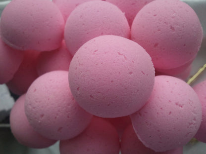 14 bath bombs in Plumeria fragrance, gift bag bath fizzies, great for dry skin, shea, cocoa, 7 ultra rich oils